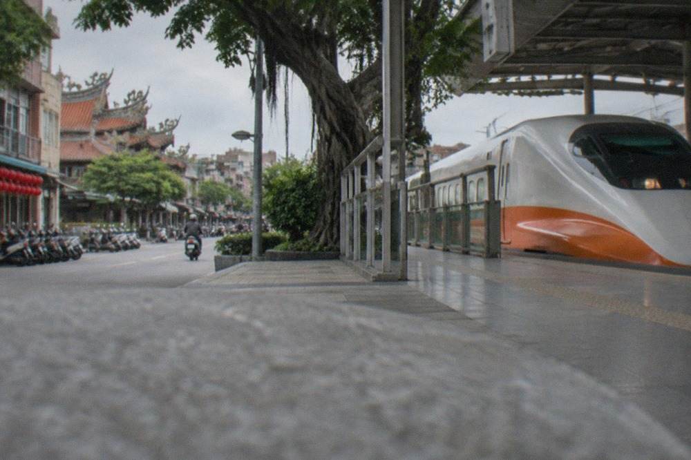 A high speed rail train standing at a platform in Taiwan